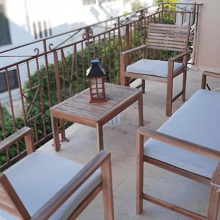 Tasias Apartments Ликсури Экстерьер фото