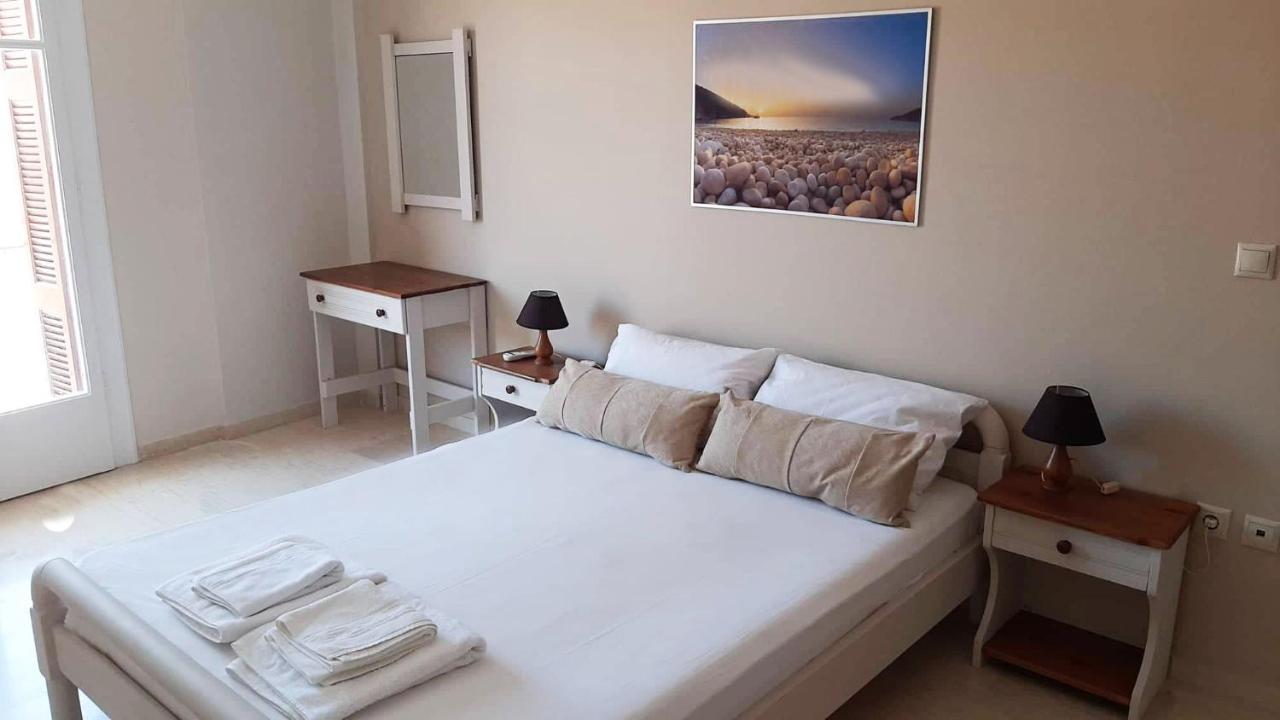 Tasias Apartments Ликсури Экстерьер фото