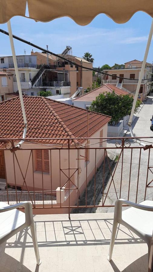 Tasias Apartments Ликсури Экстерьер фото